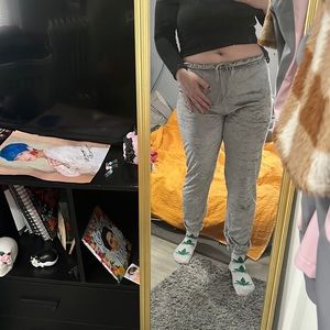 Just Be women’s size L gray velvet drawstring sweatpants